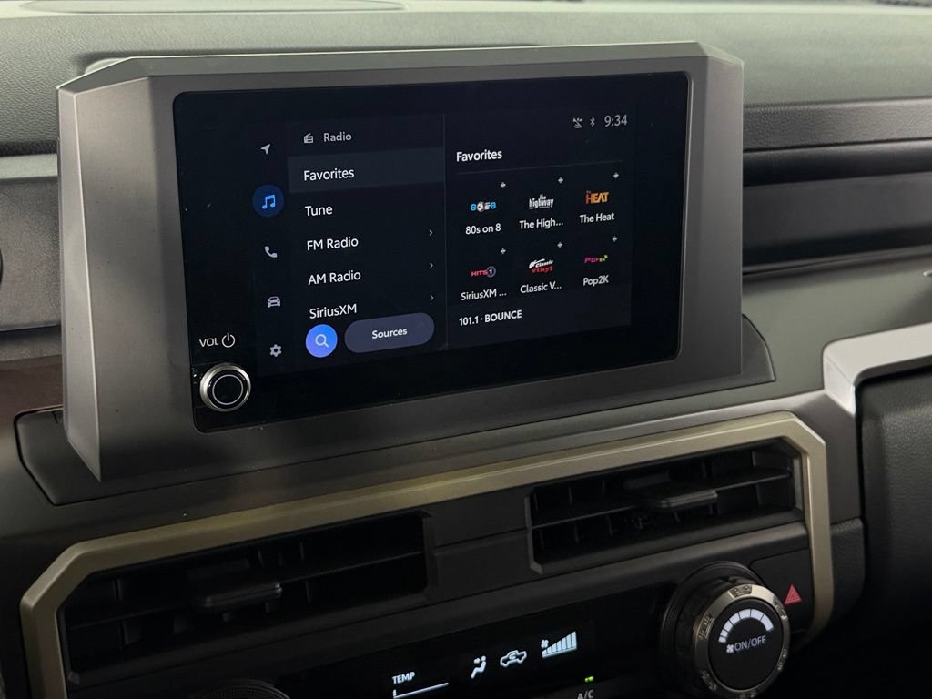 Used 2025 Toyota Tacoma SR5 AWD/4WD image 19