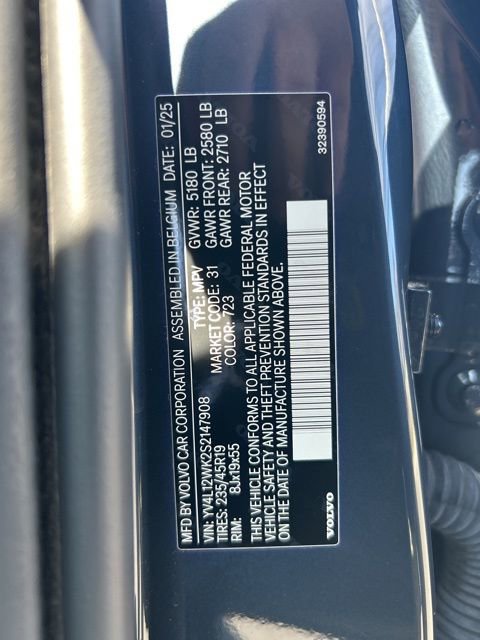 Certified 2025 Volvo V60 B5 Cross Country Plus image 28