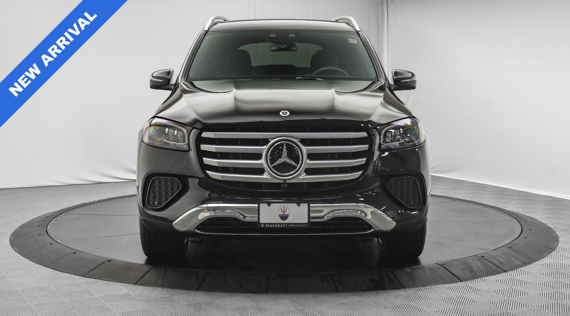 Used 2025 Mercedes-Benz GLS 450 4MATIC image 2