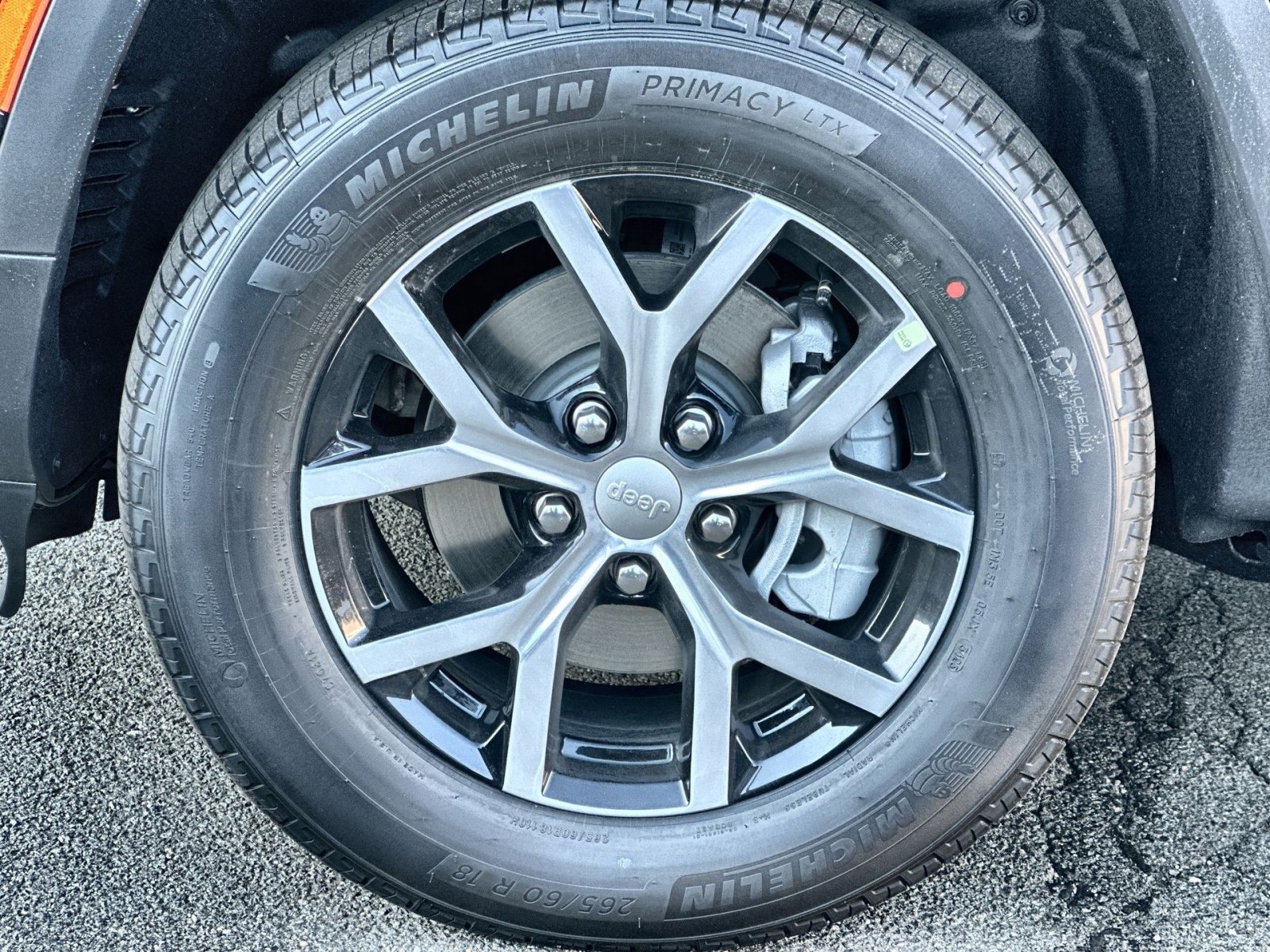 New 2025 Jeep Grand Cherokee Limited w/ Luxury Tech Group II image 12