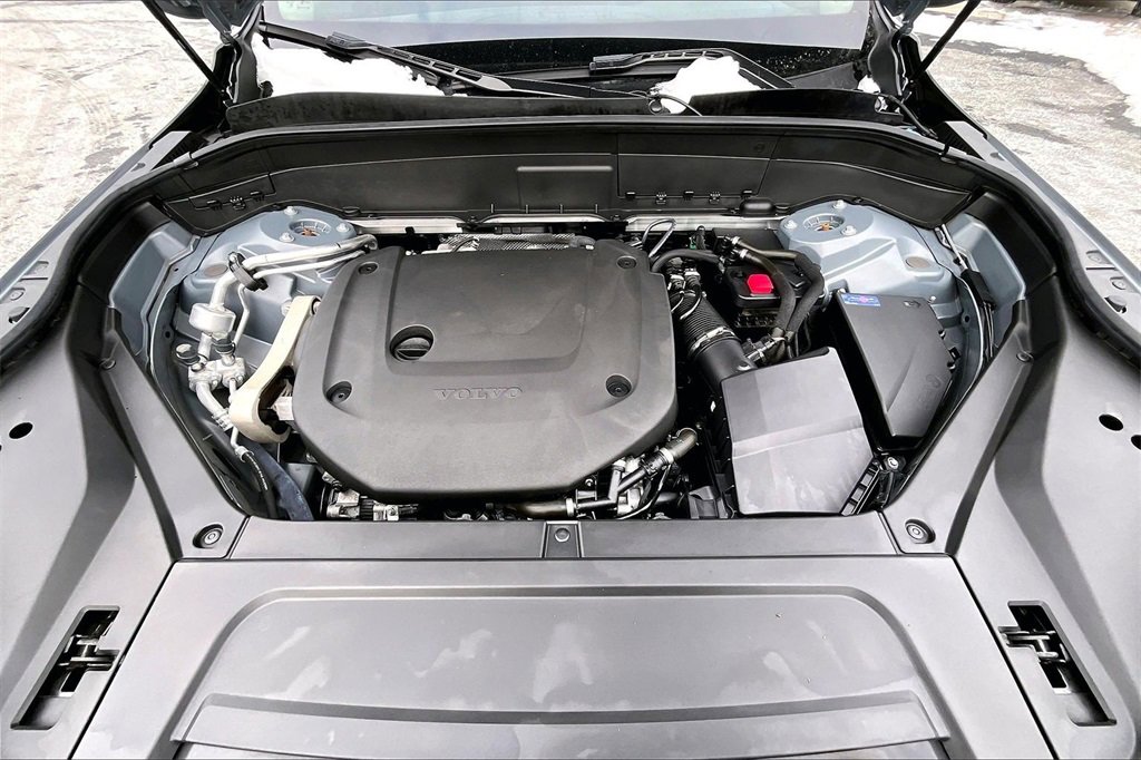 Used 2023 Volvo XC90 B6 Plus w/ Protection Package Premier image 31