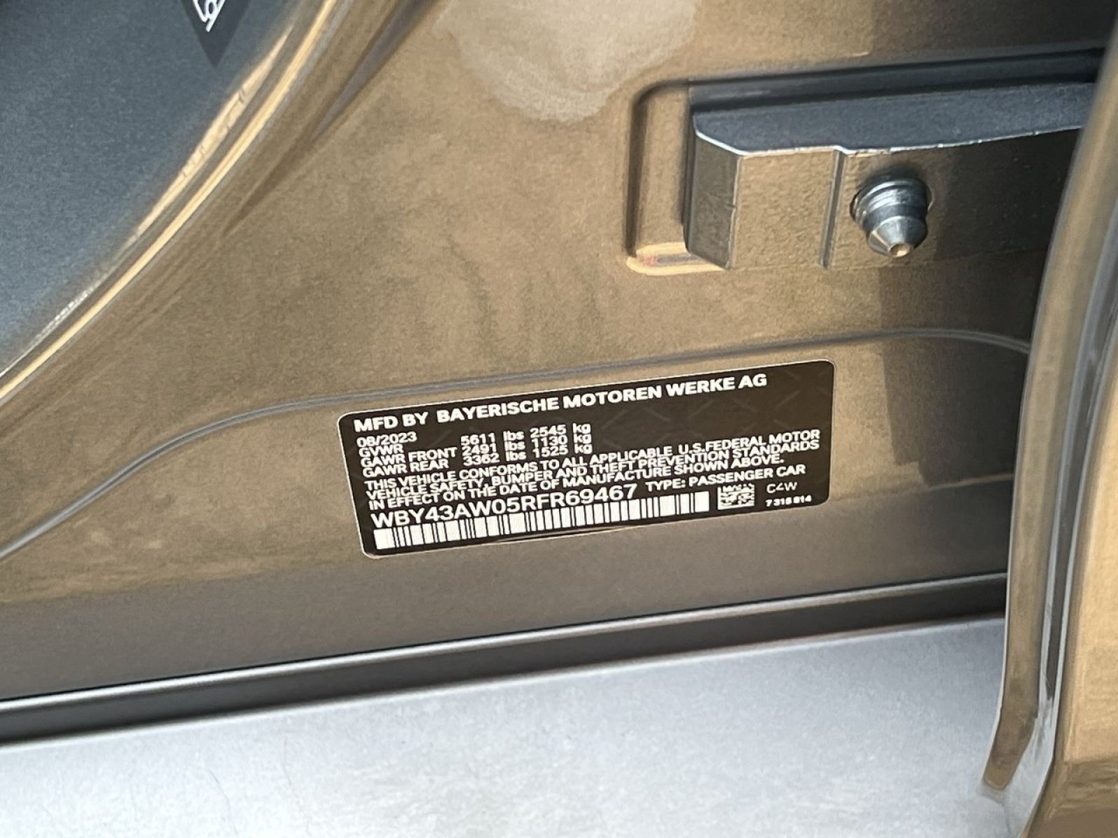 Used 2024 BMW i4 eDrive35 w/ Premium Package RWD image 32