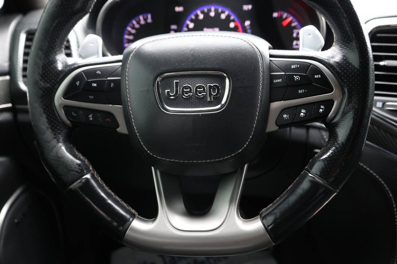 Used 2017 Jeep Grand Cherokee SRT AWD/4WD image 18