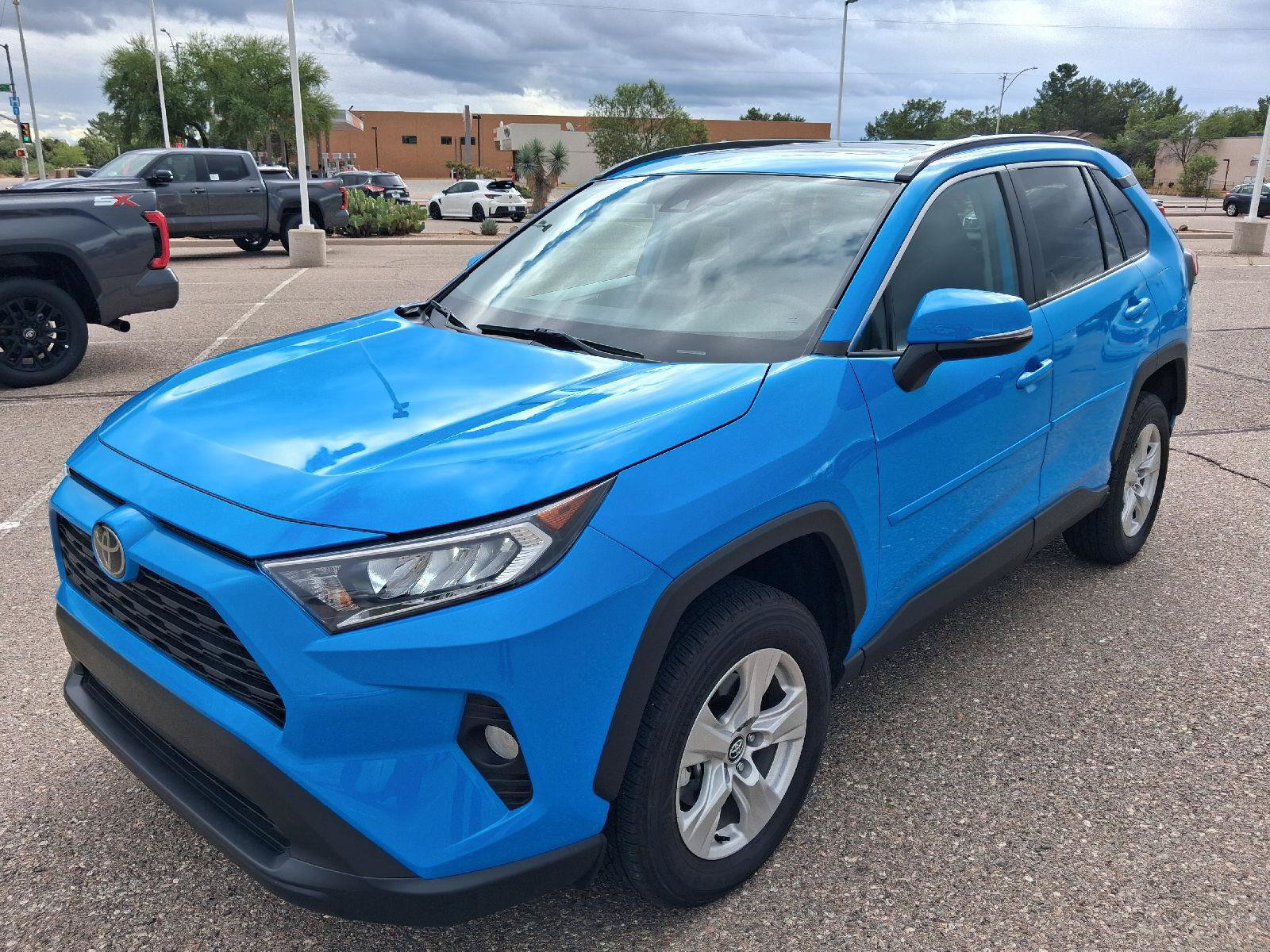 Used 2020 Toyota RAV4 XLE w/ Convenience Package