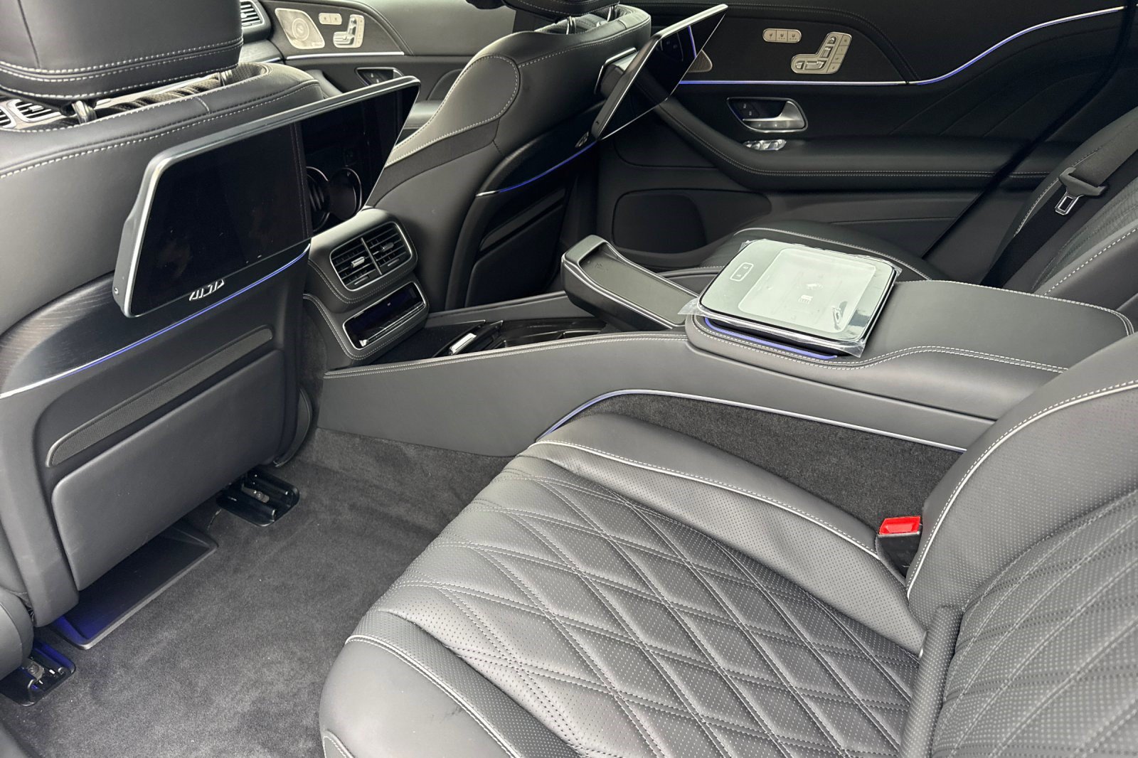 New 2026 Mercedes-Benz Maybach GLS 600 4MATIC image 21
