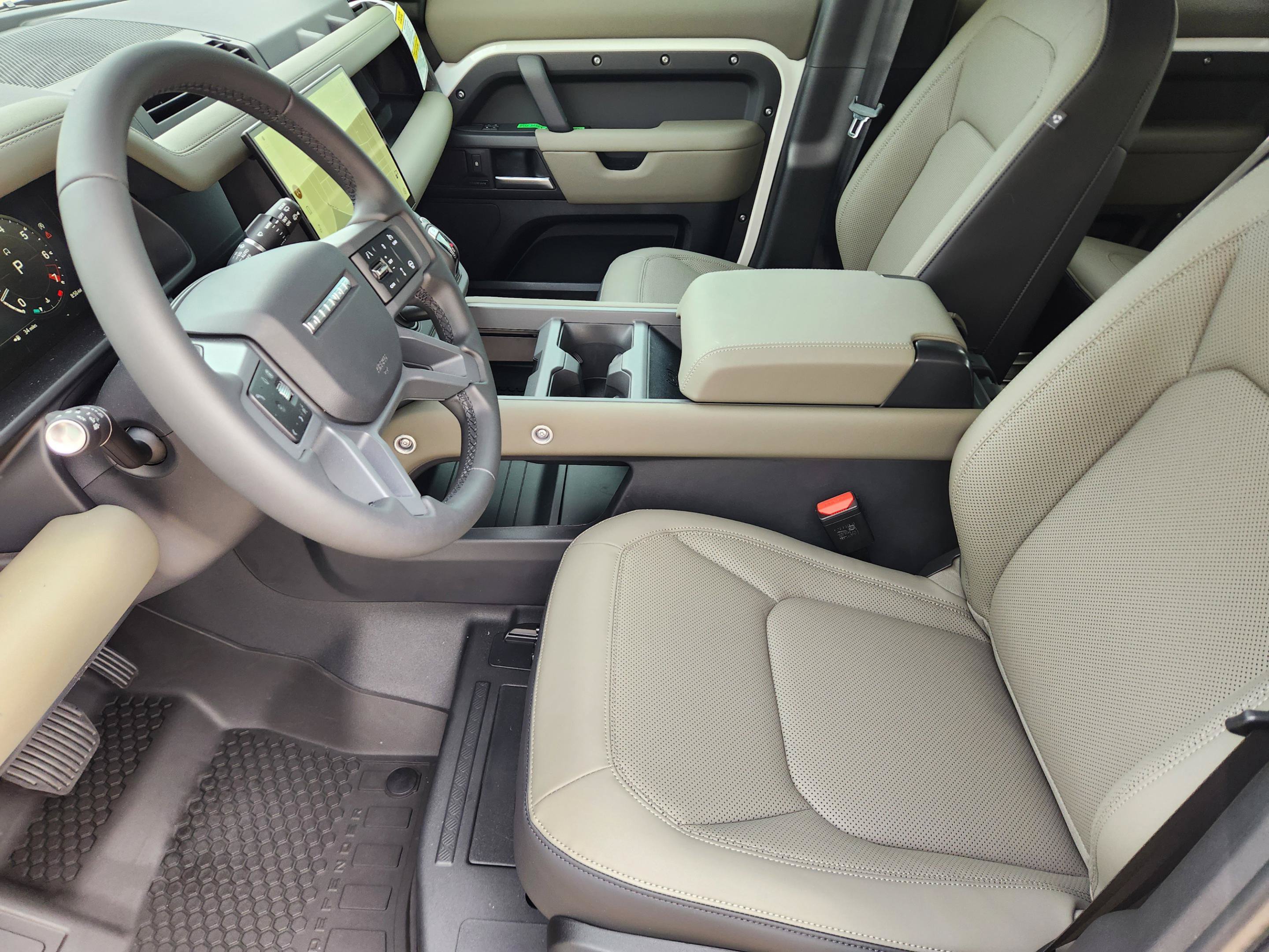 New 2026 Land Rover Defender 110 S AWD/4WD image 8