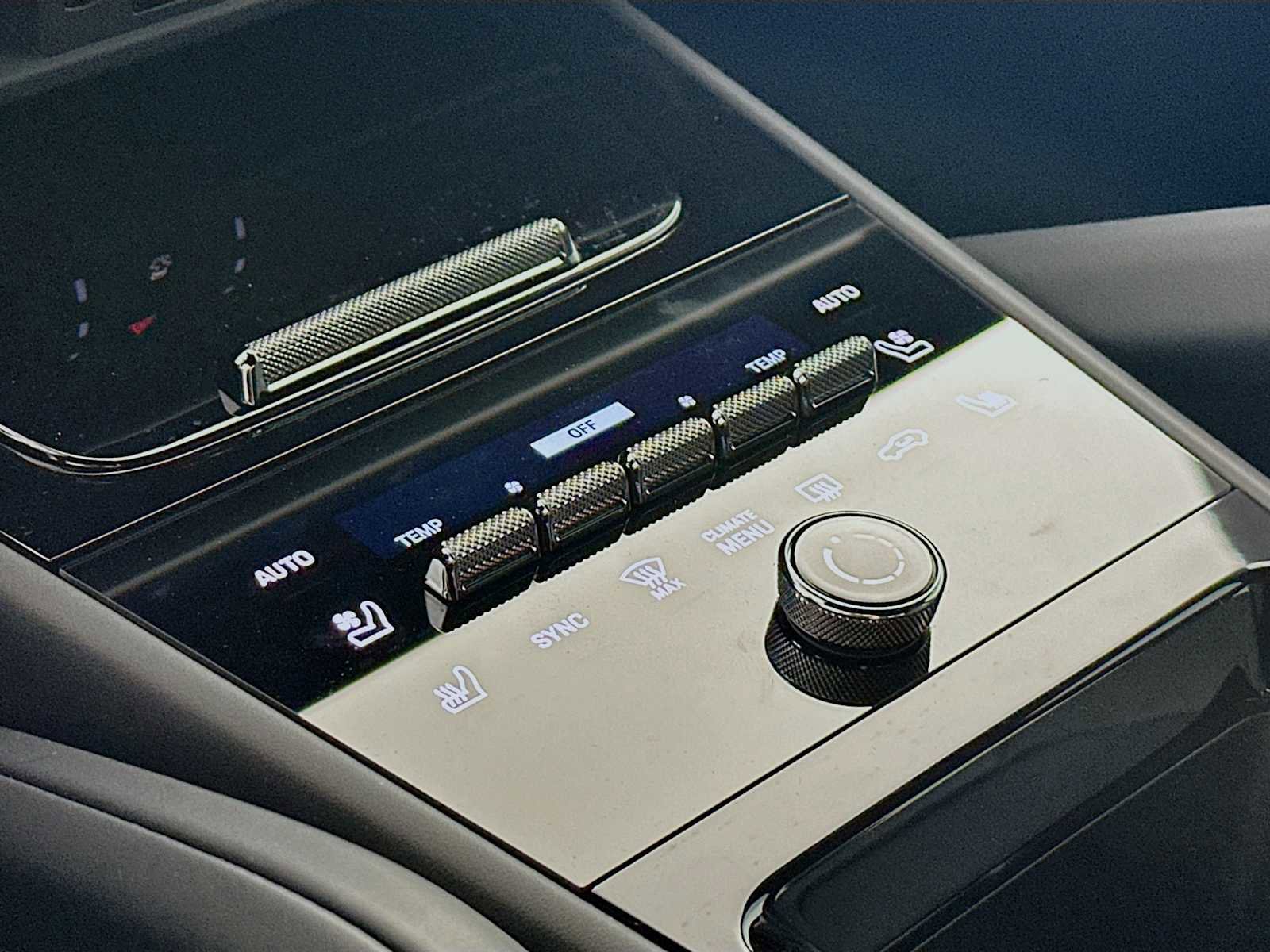 New 2026 Porsche Cayenne Coupe image 21