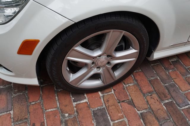 Used 2010 Mercedes-Benz C 300 Sedan image 30