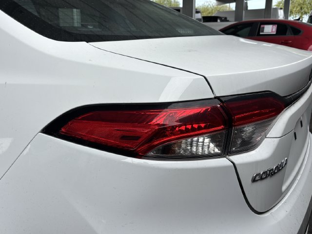 Used 2022 Toyota Corolla LE FWD image 9