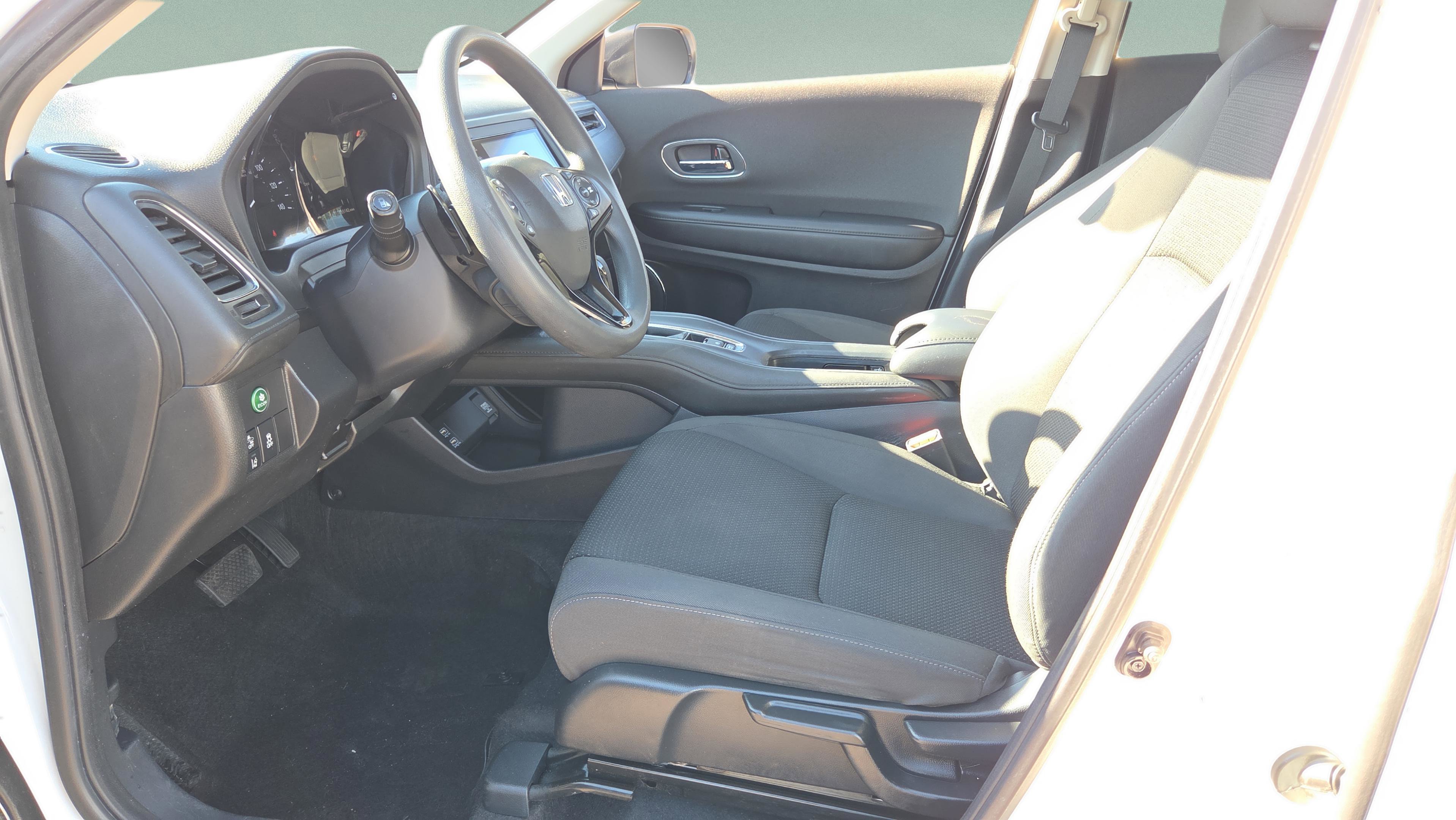 Used 2021 Honda HR-V EX image 10