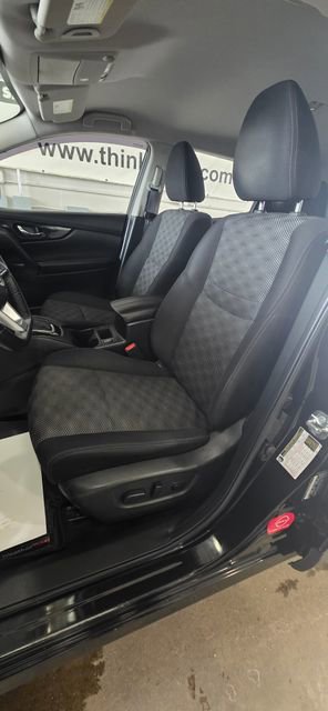 Used 2019 Nissan Rogue Sport SV w/ Technology Package image 14