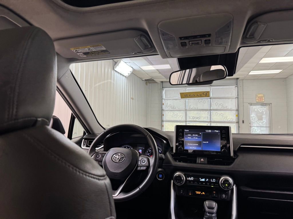 Used 2020 Toyota RAV4 XLE w/ Convenience Package image 20