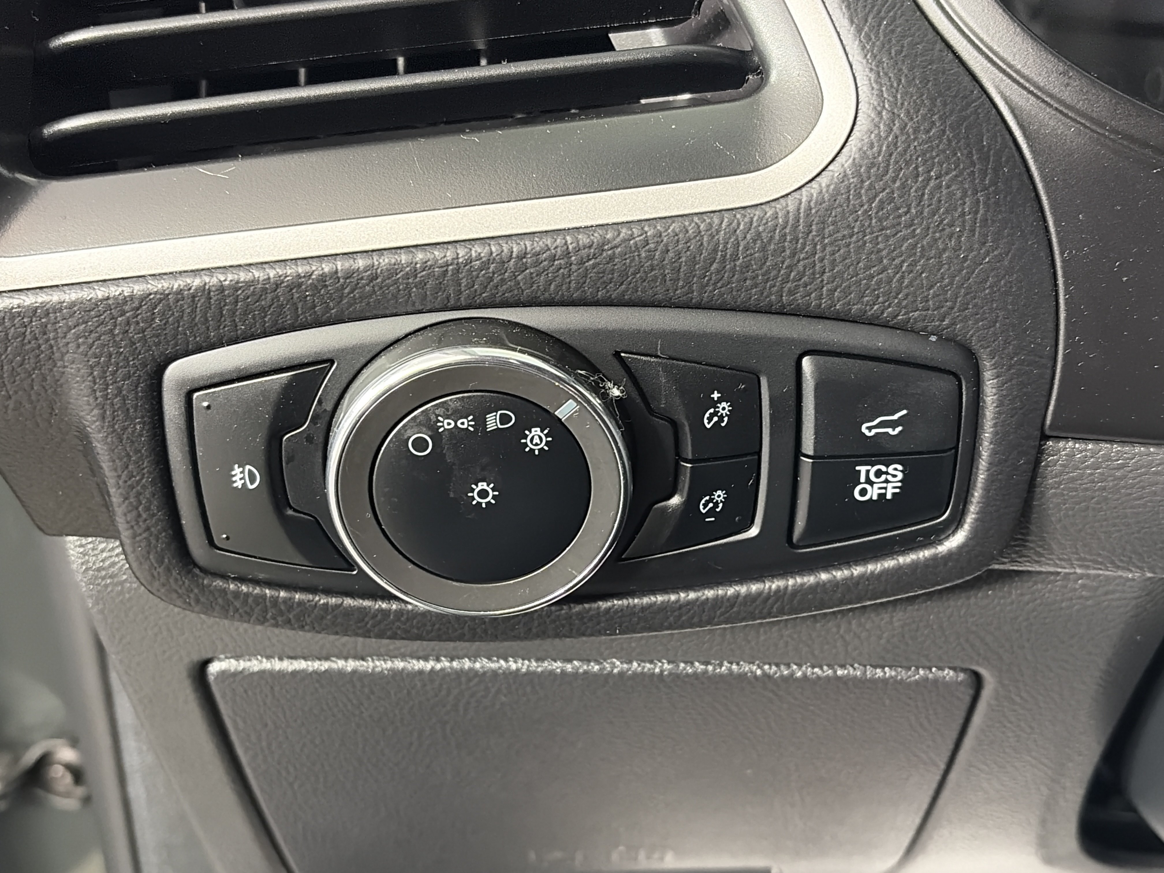 Used 2024 Ford Edge SEL w/ Convenience Package AWD/4WD image 27