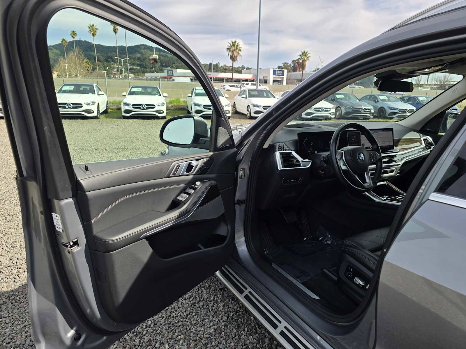 Used 2024 BMW X7 xDrive40i image 21