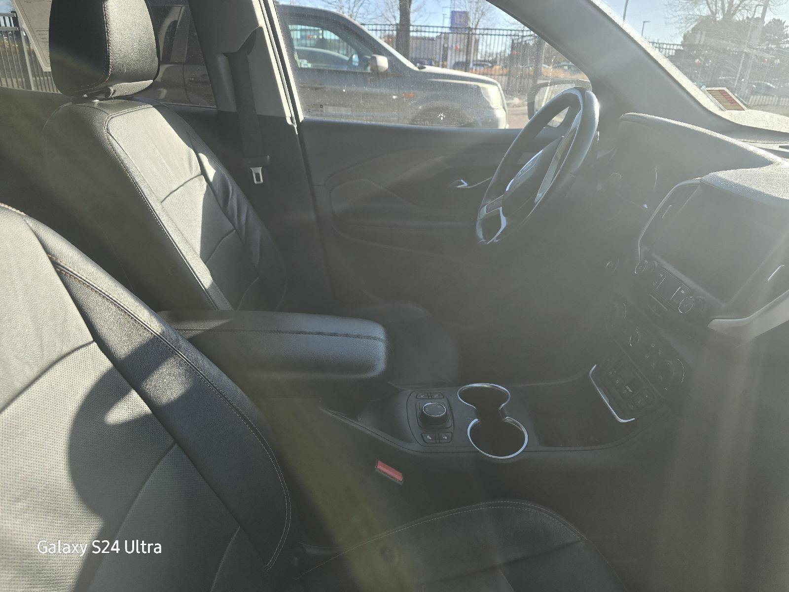 Used 2020 GMC Terrain SLT image 16