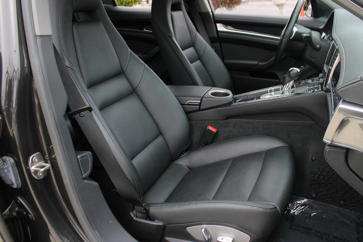 Used 2012 Porsche Panamera image 18