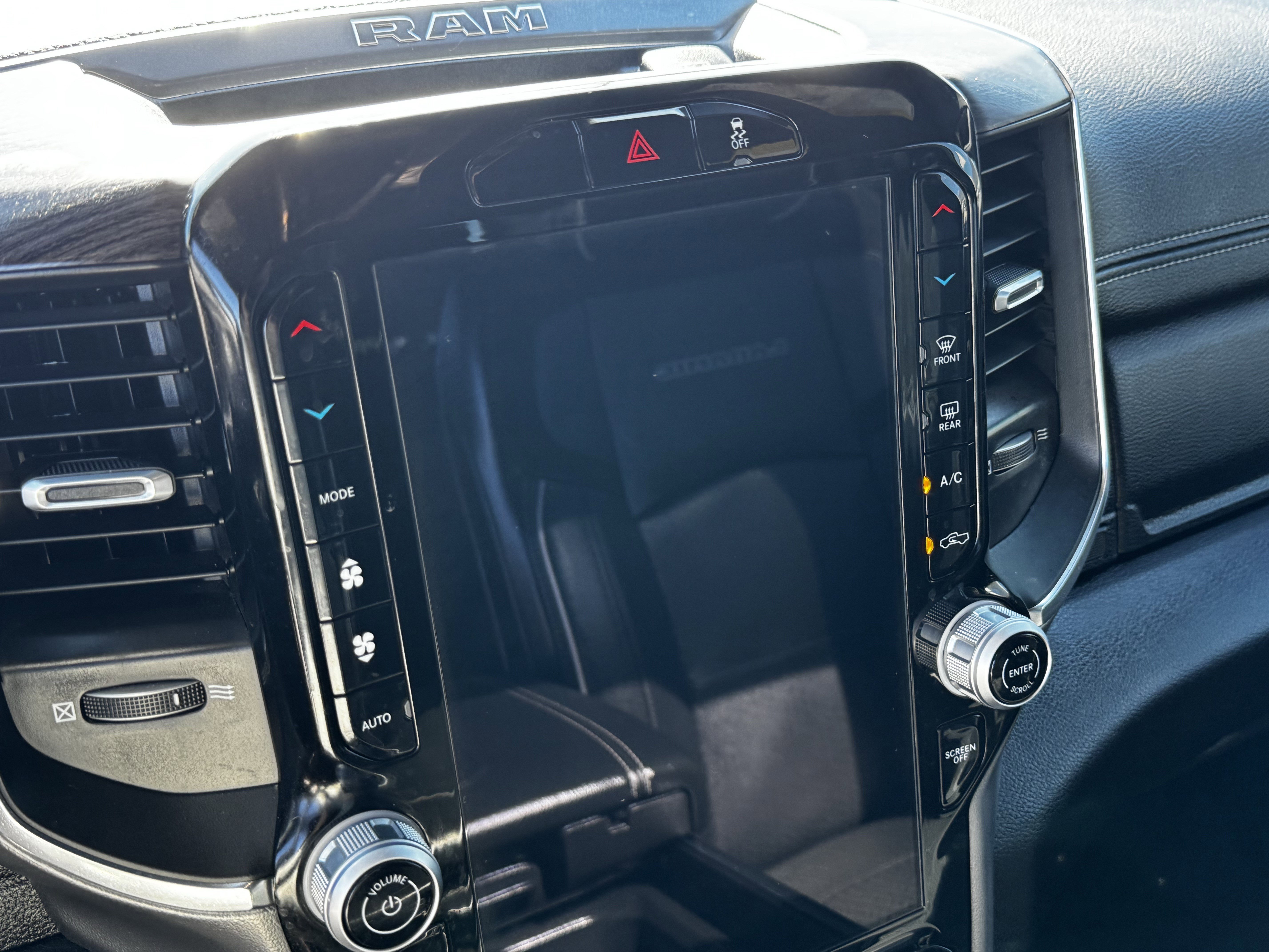 Used 2025 RAM 2500 Laramie image 21