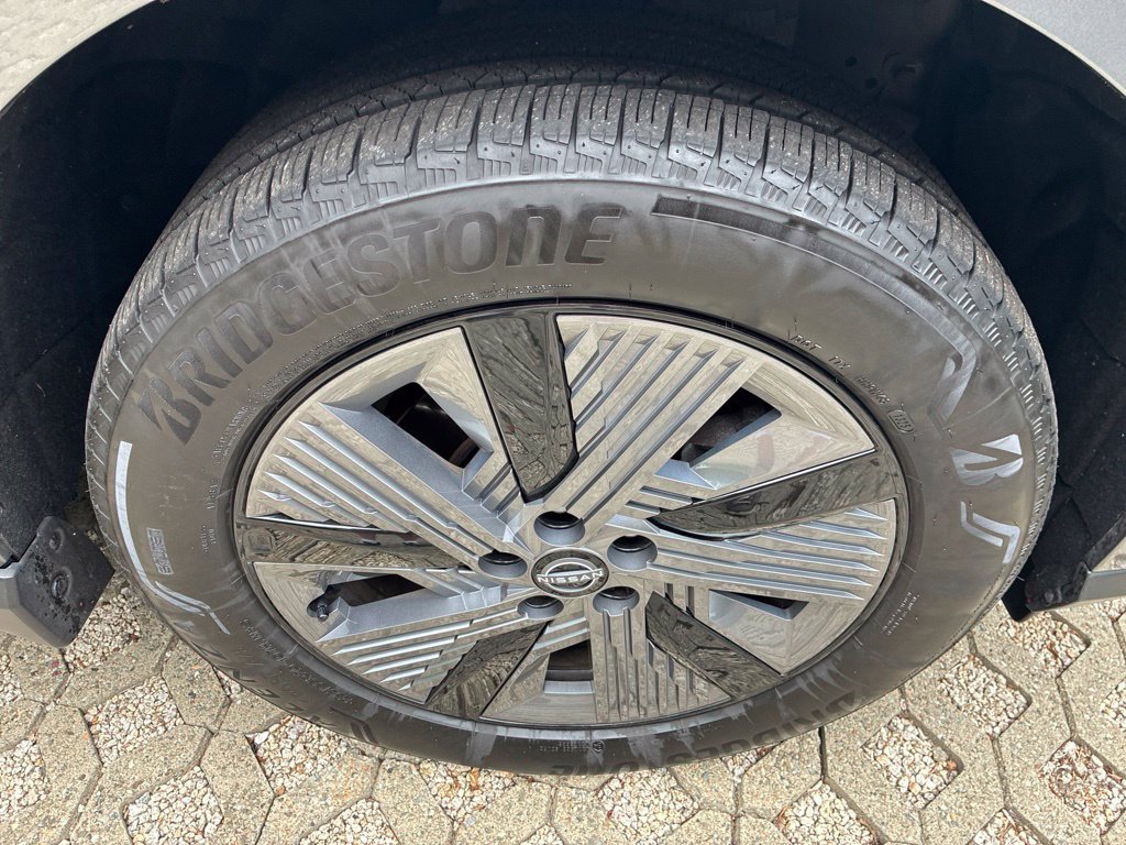 Certified 2025 Nissan Murano SL w/ Cargo Package AWD/4WD image 9