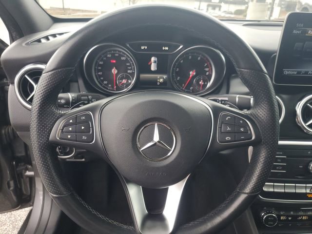 Used 2020 Mercedes-Benz GLA 250 4MATIC image 16