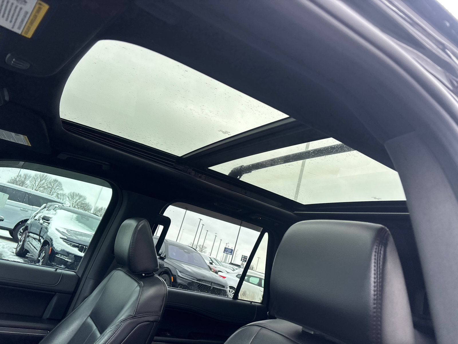 Used 2021 Ford Expedition XLT image 27