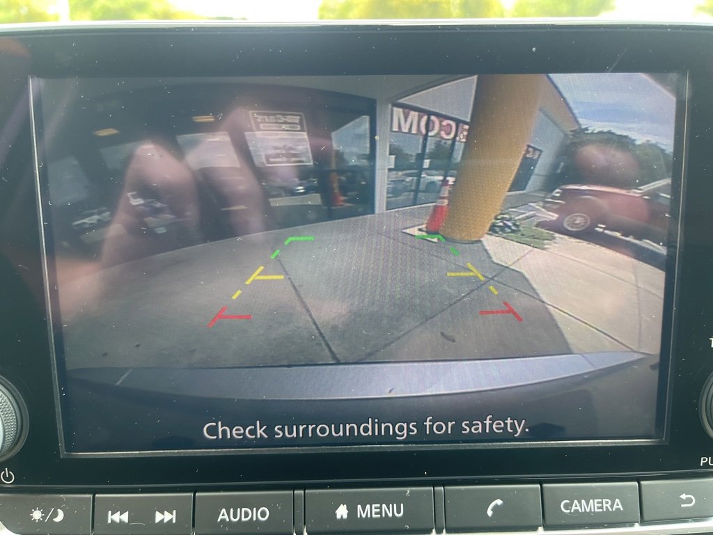 Used 2024 Nissan Rogue SV image 13