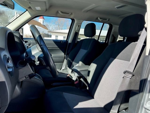 Used 2015 Jeep Patriot Latitude image 13
