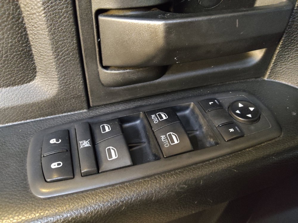 Used 2019 RAM 1500 Express w/ Express Value Package AWD/4WD image 27