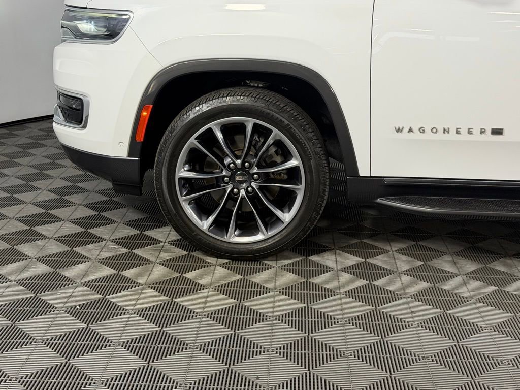 Certified 2022 Jeep Wagoneer Series II w/ Convenience Group I image 16