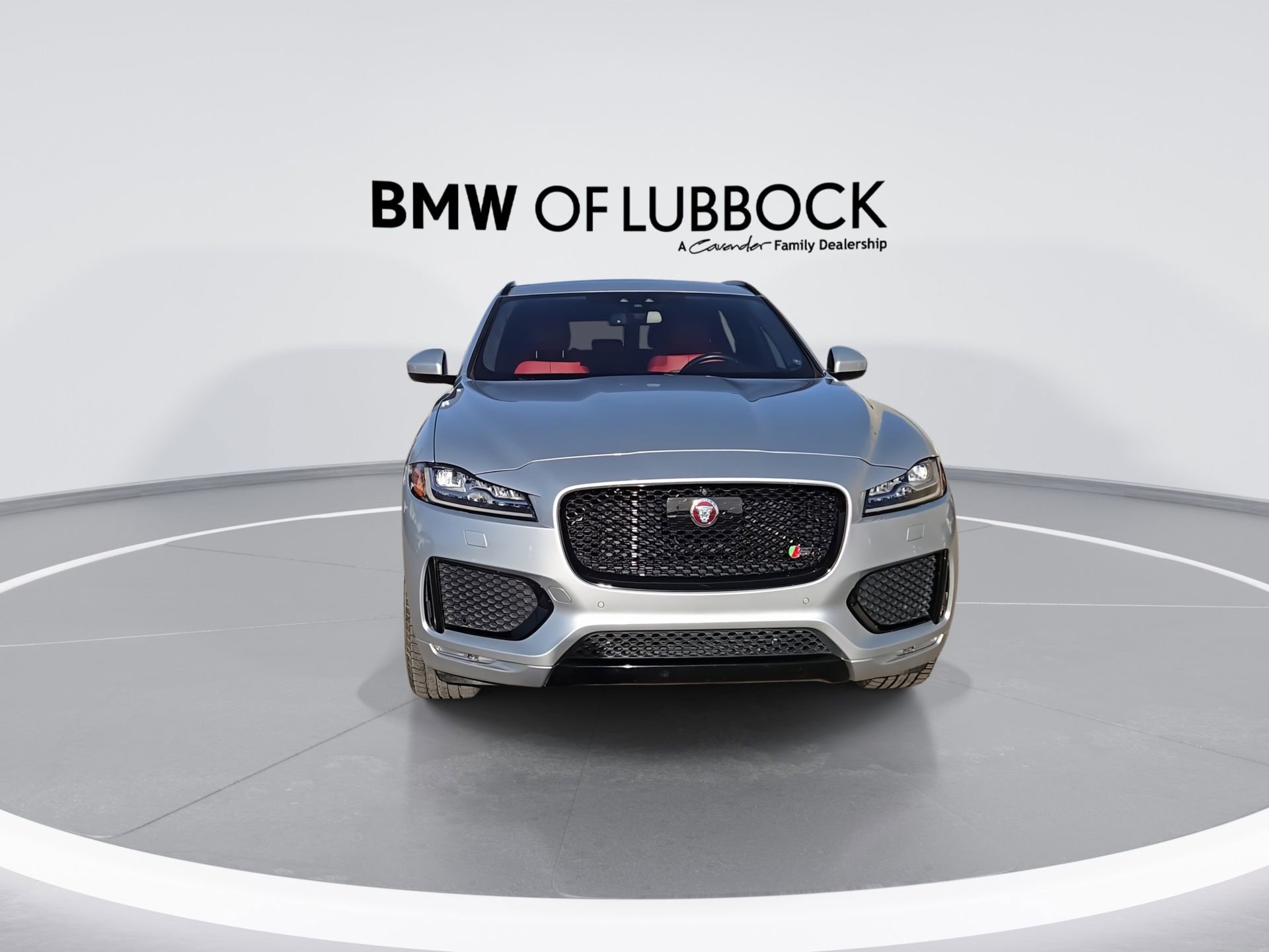 Used 2017 Jaguar F-PACE S image 2