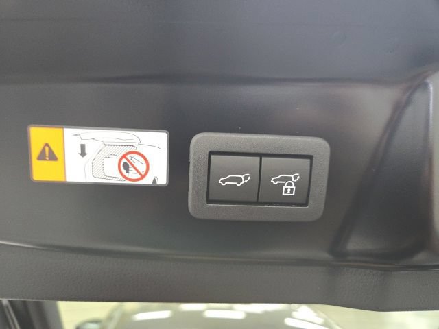 New 2027 Toyota Prius Plug-In Hybrid FWD image 17