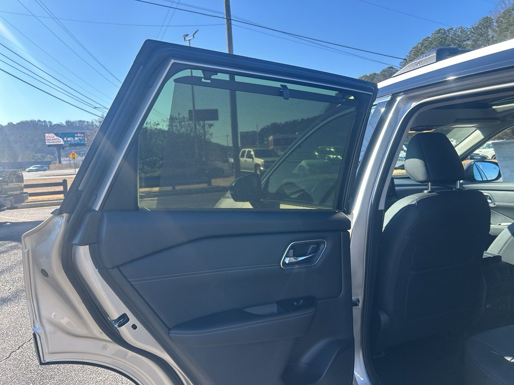 New 2026 Nissan Rogue Platinum image 14