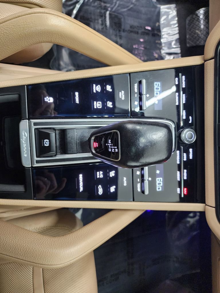Used 2019 Porsche Cayenne AWD/4WD image 19