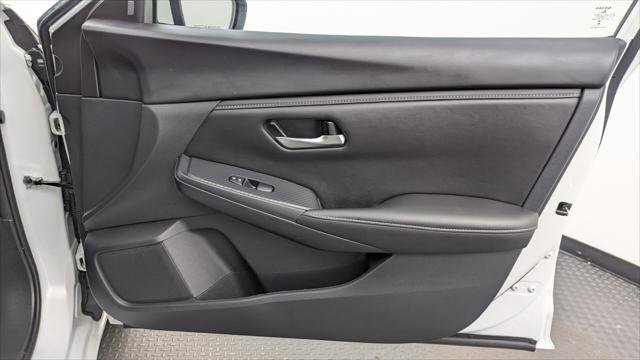 Used 2025 Nissan Sentra SV FWD image 22