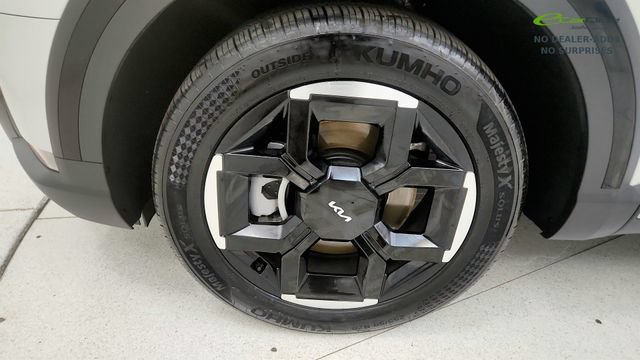 Used 2027 Kia Telluride EX w/ Towing Package FWD image 81