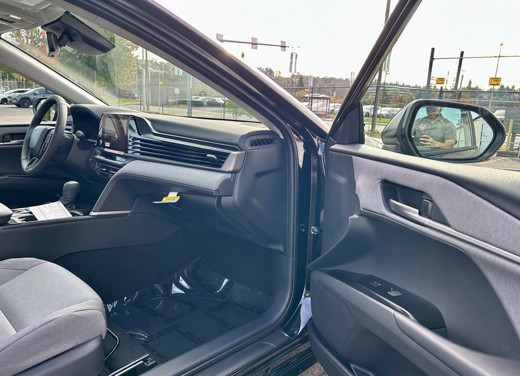 New 2026 Toyota Camry LE w/ Convenience Package FWD image 15