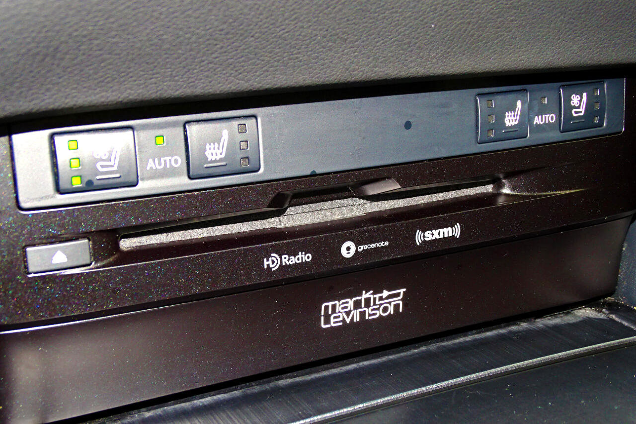 Used 2019 Lexus ES 350 image 23