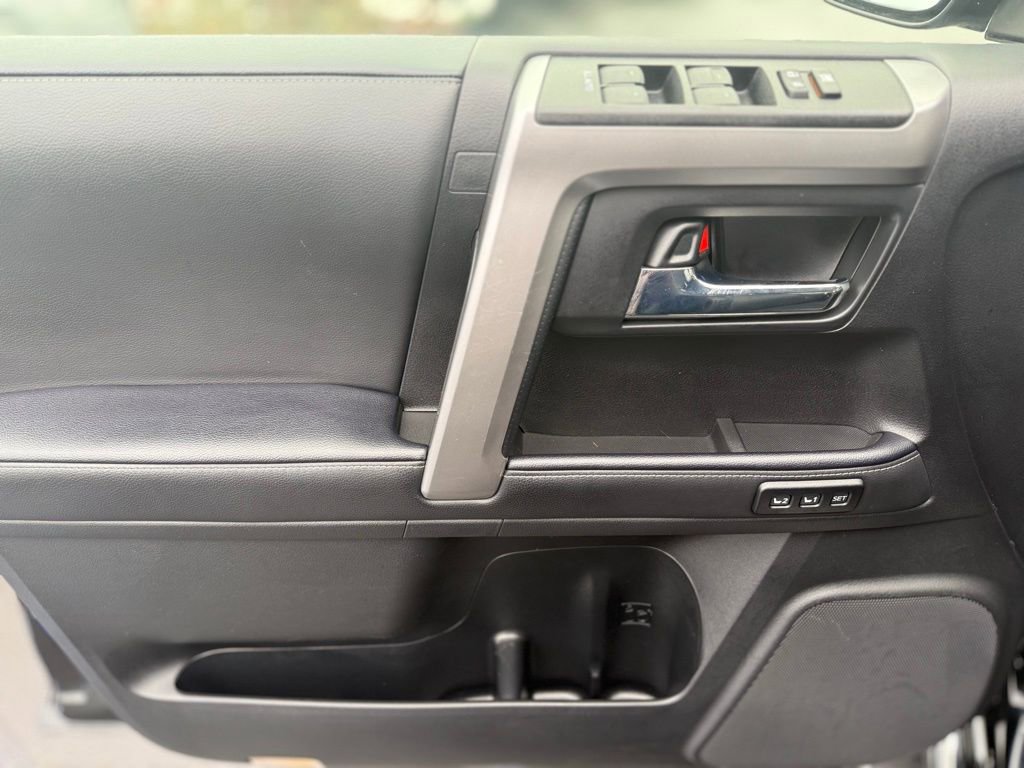 Used 2023 Toyota 4Runner Limited image 15