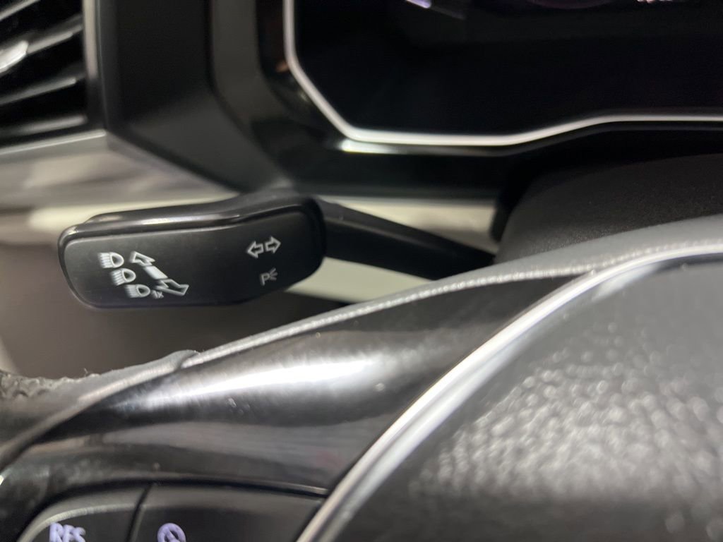 Used 2019 Volkswagen Jetta SEL image 37