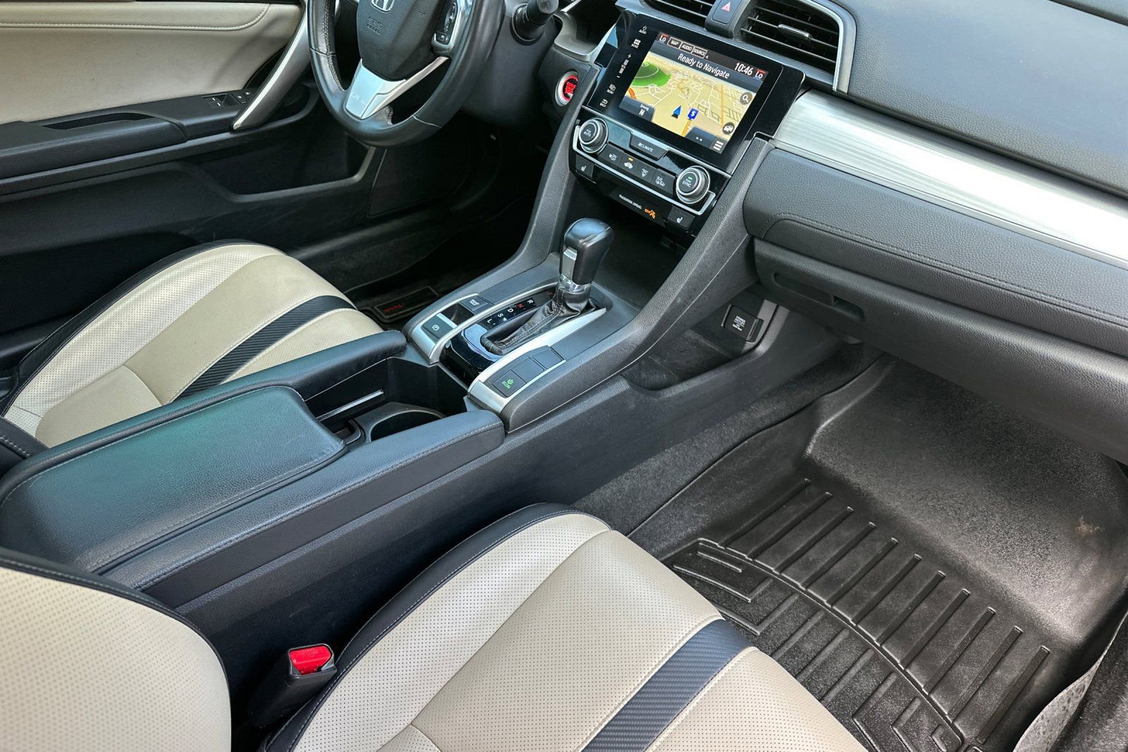 Used 2016 Honda Civic Touring image 19