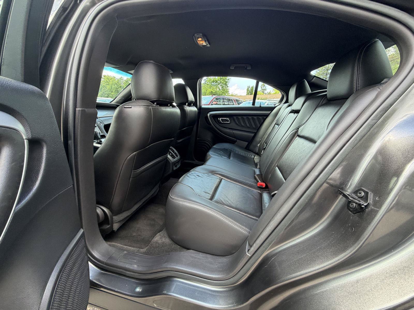Used 2015 Ford Taurus SEL AWD/4WD image 19