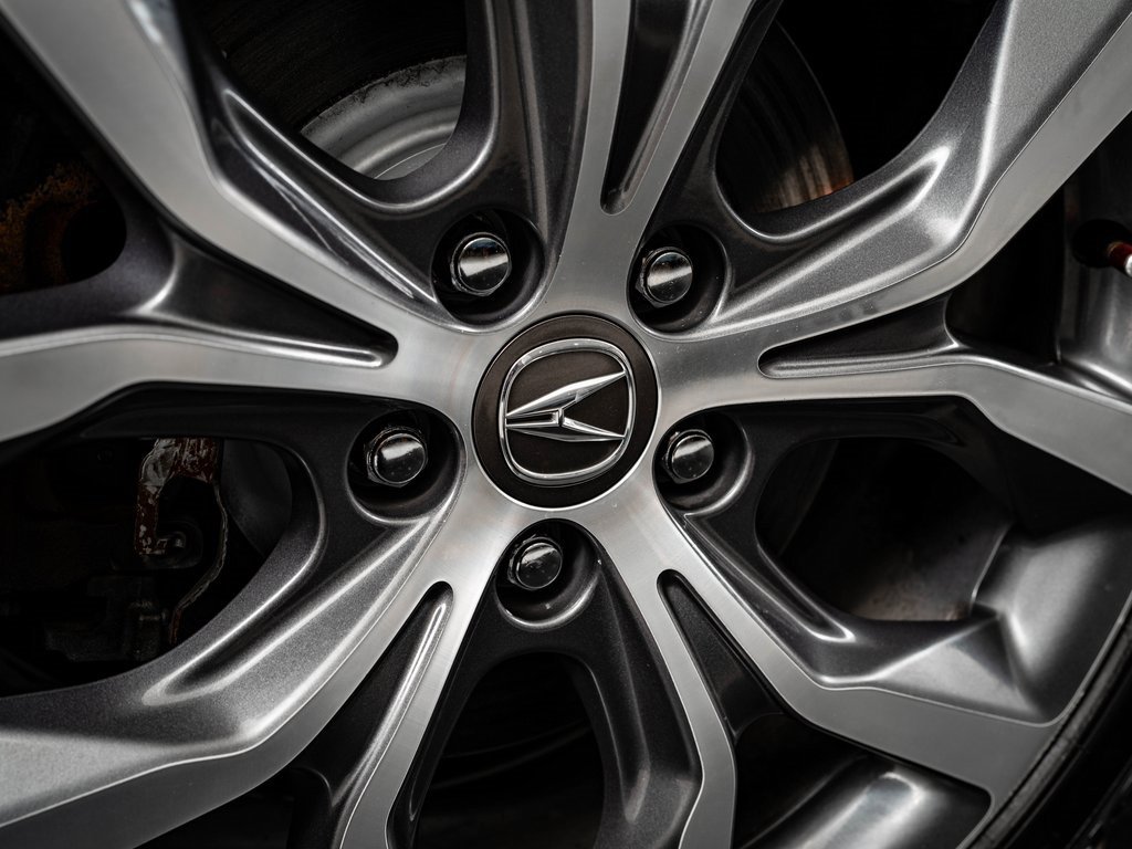 Certified 2023 Acura MDX FWD w/ Technology Package image 8