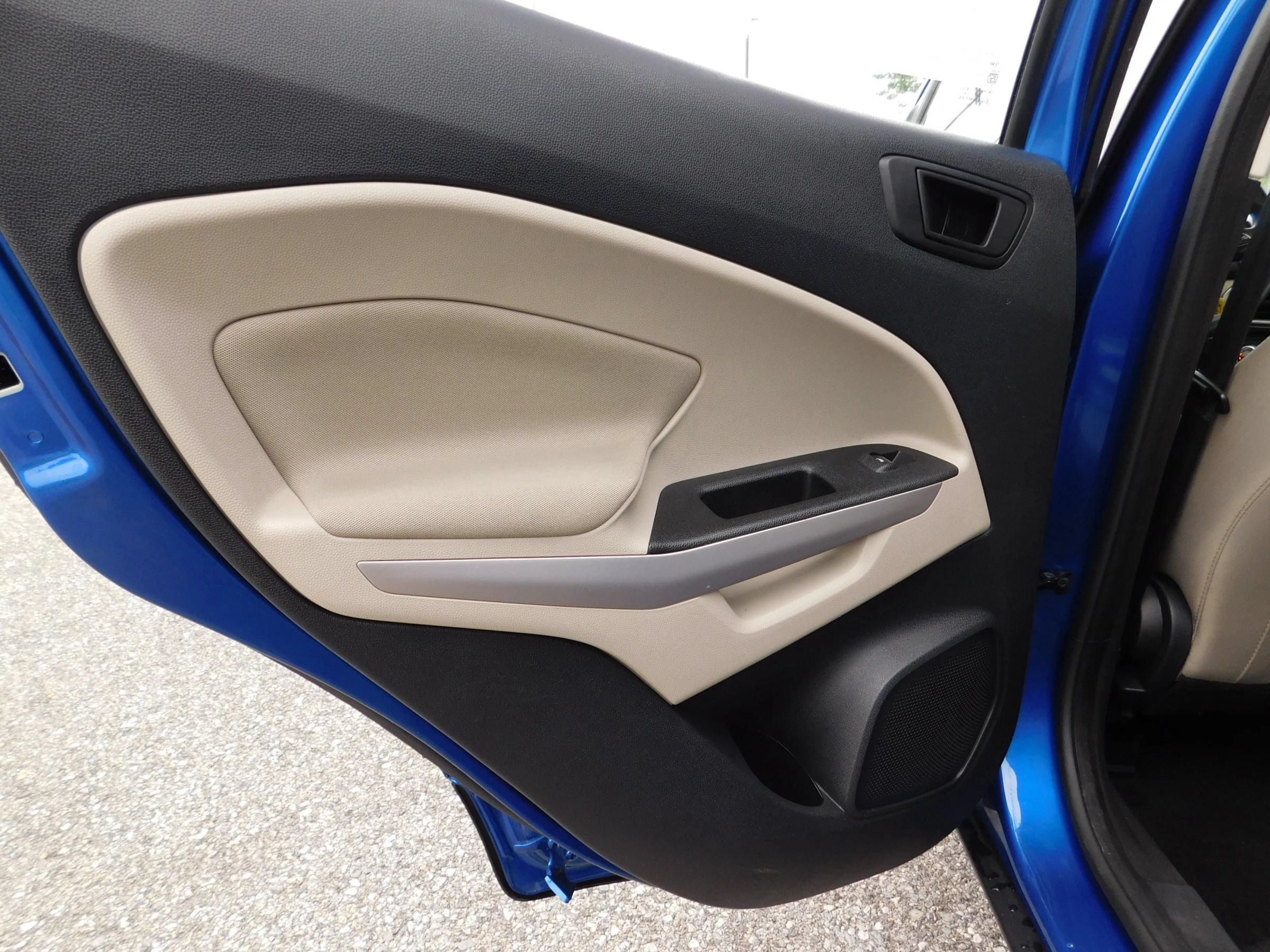 Used 2022 Ford EcoSport S AWD/4WD image 12