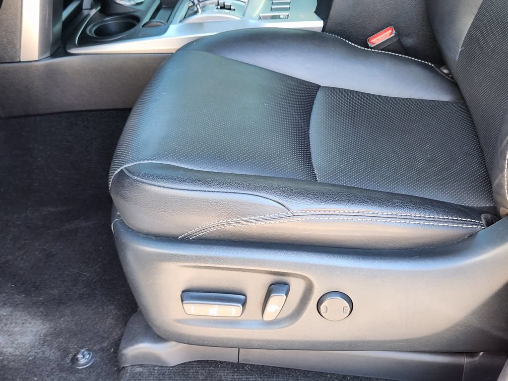 Used 2023 Toyota 4Runner Limited AWD/4WD image 8