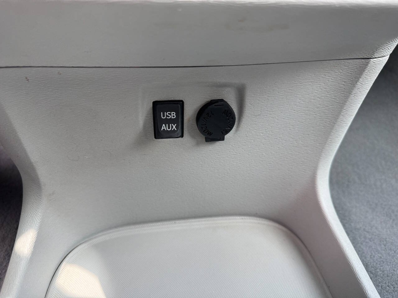 Used 2011 Toyota Sienna LE FWD image 20