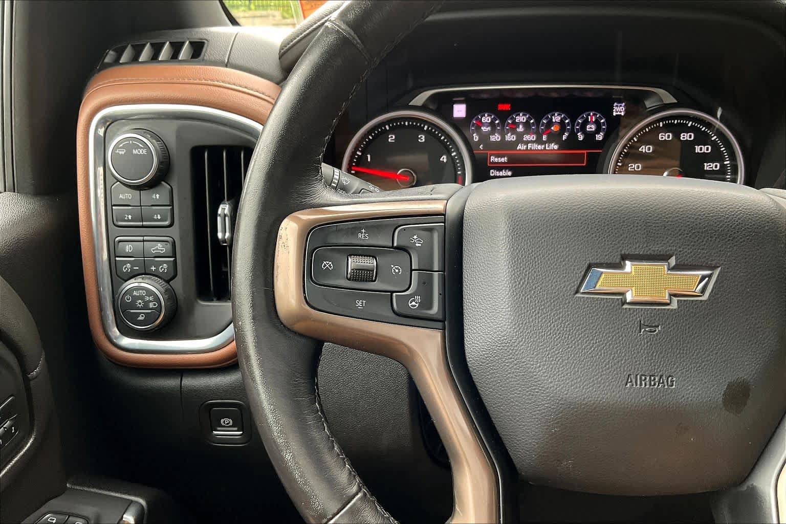 Used 2023 Chevrolet Silverado 2500 High Country w/ Z71 Off-Road Package AWD/4WD image 45