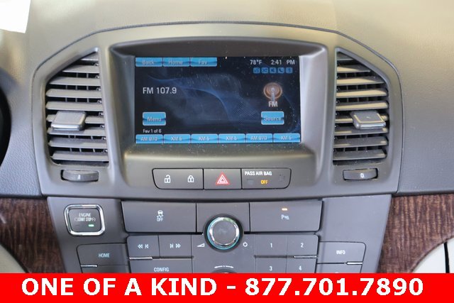 Used 2013 Buick Regal Premium image 16