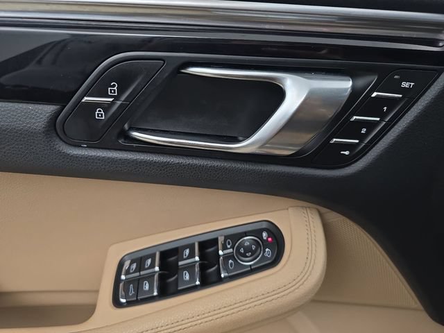 Used 2020 Porsche Macan S w/ Premium Package Plus AWD/4WD image 24