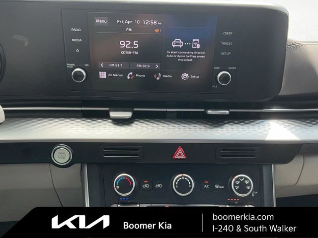 Used 2024 Kia Carnival LX image 23