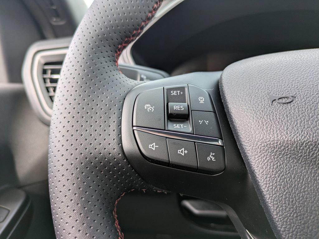 New 2026 Ford Escape ST-Line w/ Tech Pack #1 FWD image 30