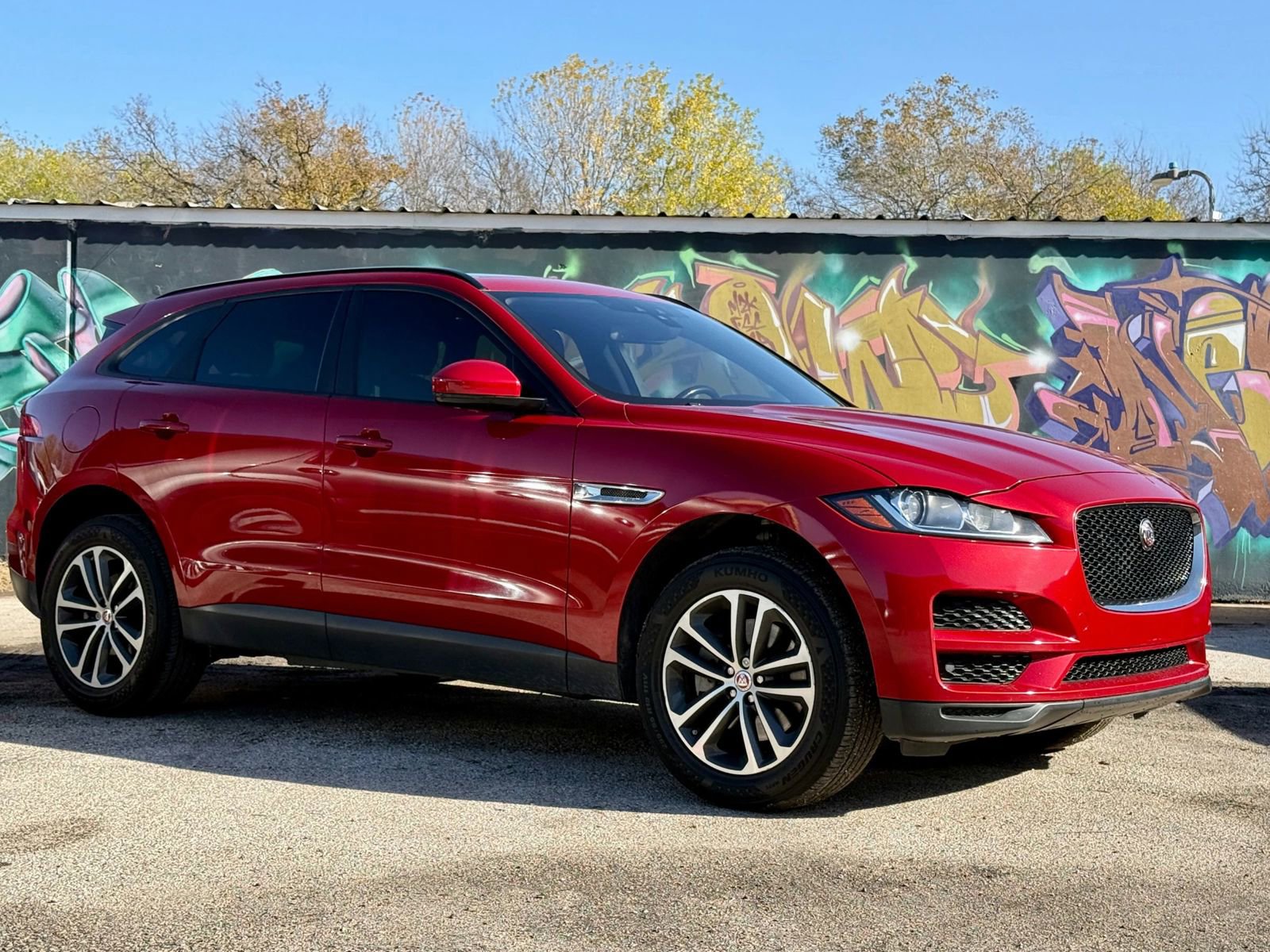 Used 2018 Jaguar F-PACE Premium image 15